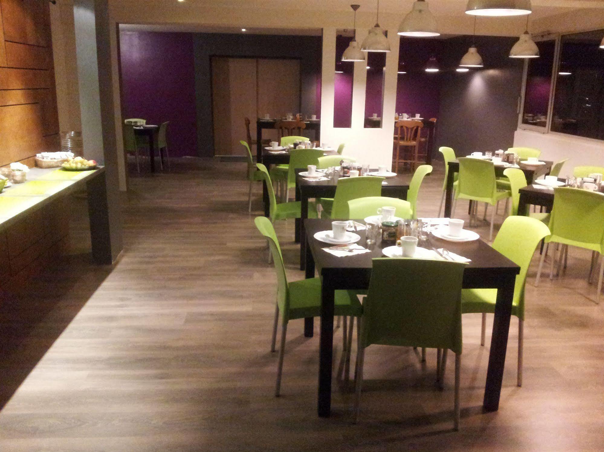 Fasthotel Dunkerque Colmenar Bagian luar foto